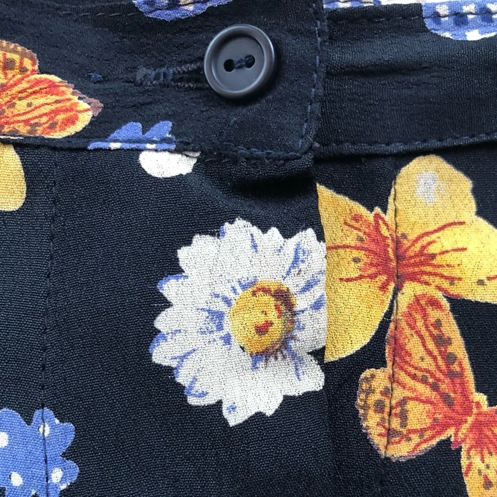 Butterflies & Daisies Skirt - buttons down the front, just as pretty as can be! - Picture 6 of 10